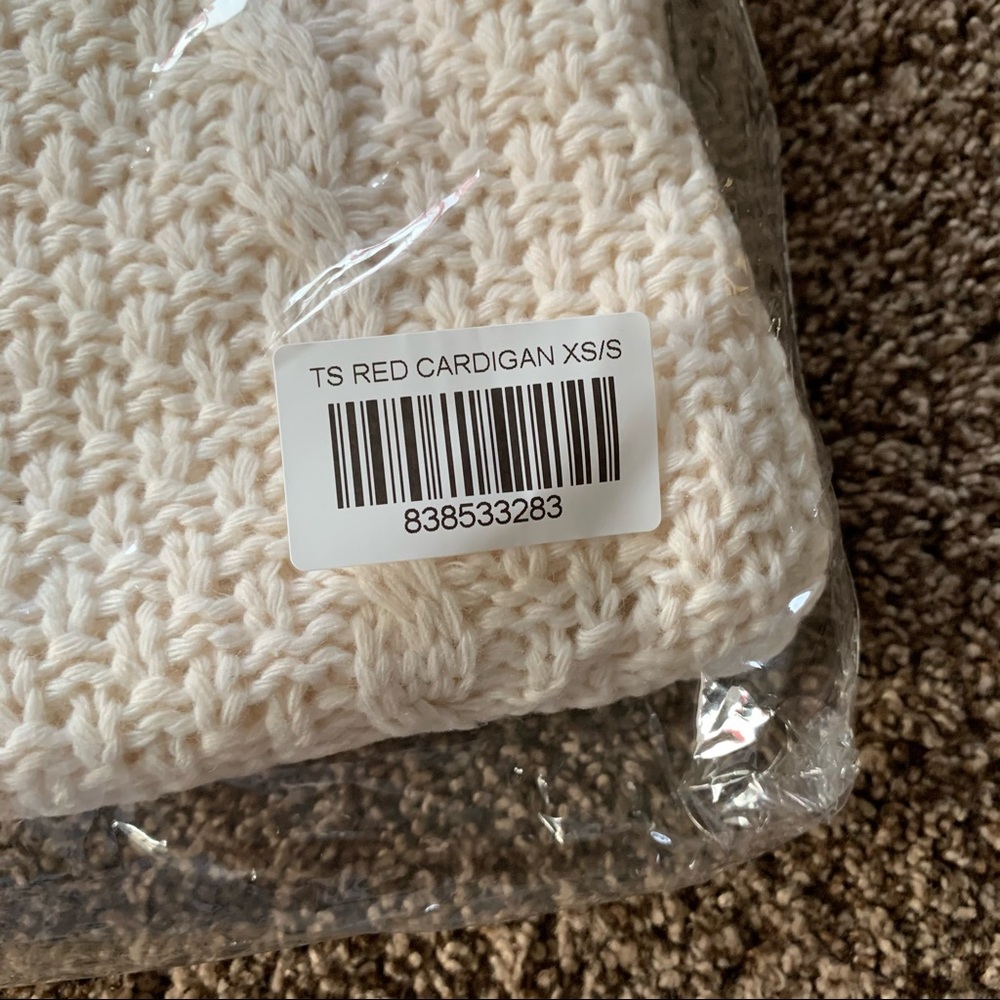 NEW Taylor Swift The Cardigan - Red Taylor’s Version Edition - Picture 14 of 15